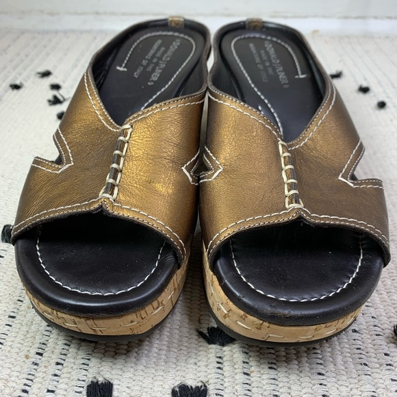 Donald J Pliner Salina Platform Wedge Slip On - Picture 3 of 11